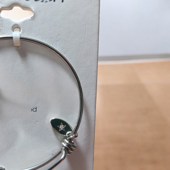 Unwritten Silver toned stainless steel Bracelet with Charms kind hearted - Picture 5 of 8